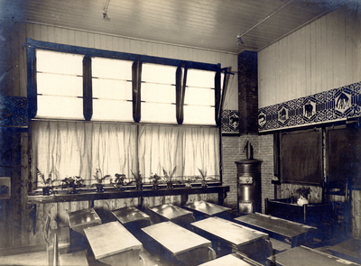 881785 Interieur van de Neutrale School voor G.L.O. van de Utrechtse Schoolvereniging (U.S.V., Frans Halsstraat 22a) te ...